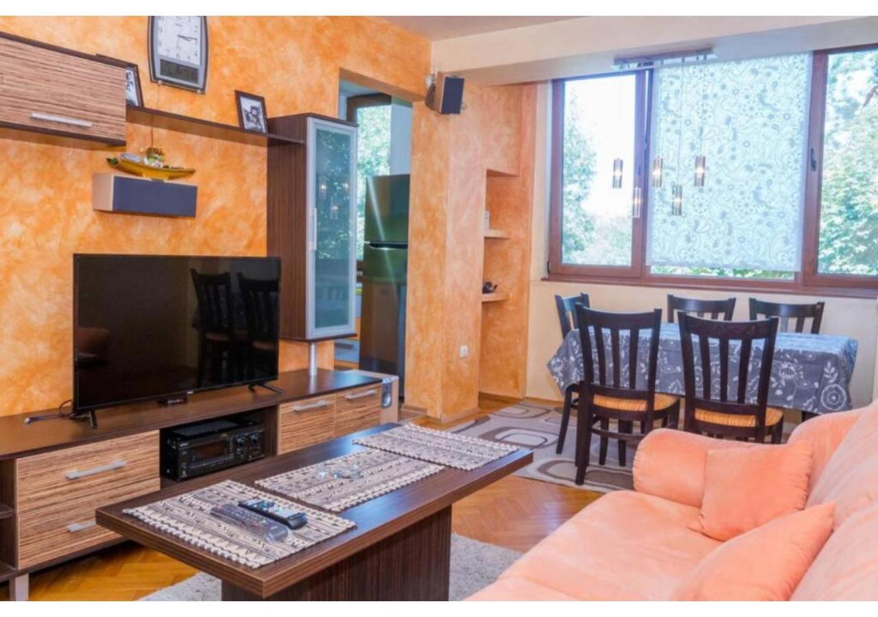 Luxury Apartment On The First Line To The Sea Burgas Zewnętrze zdjęcie