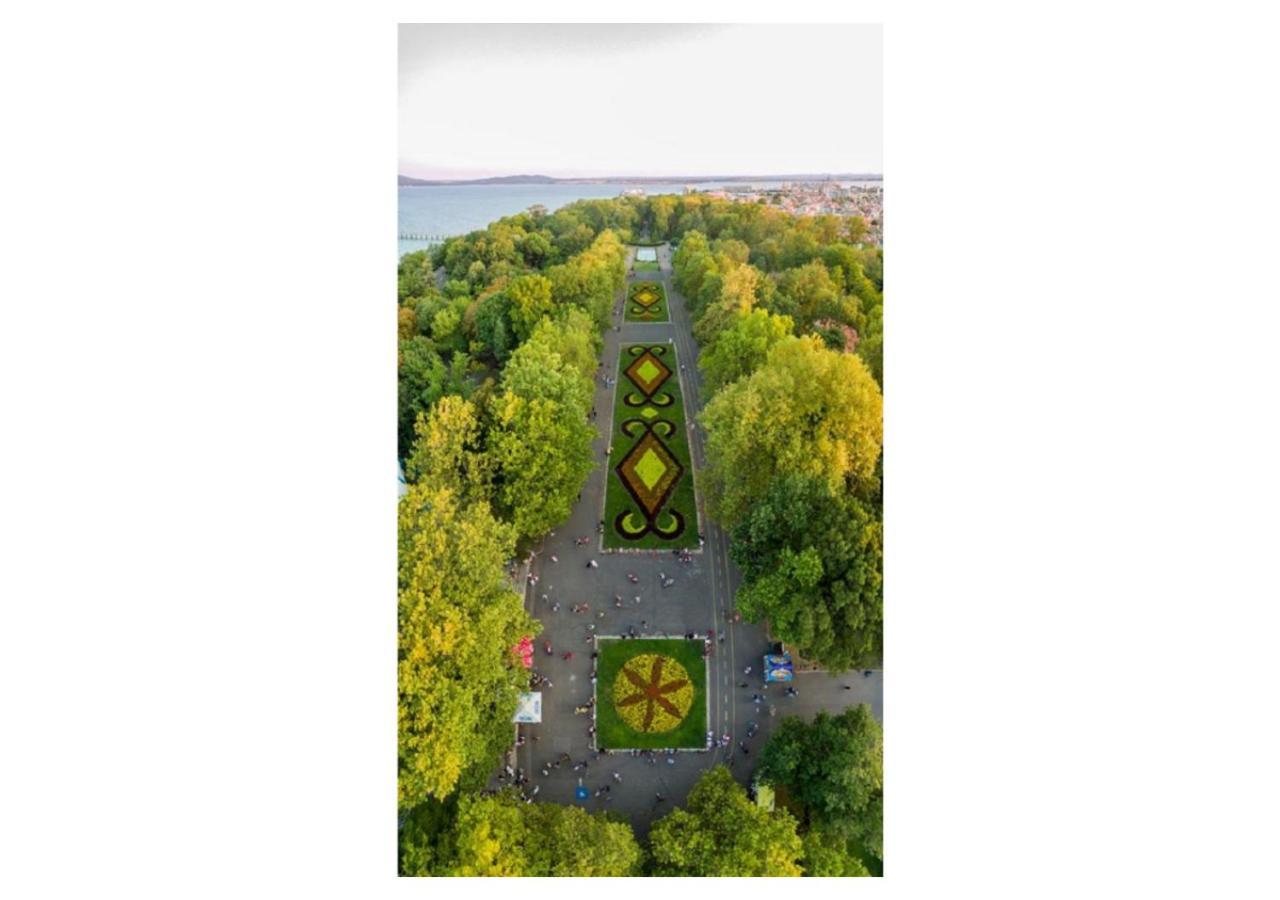 Luxury Apartment On The First Line To The Sea Burgas Zewnętrze zdjęcie